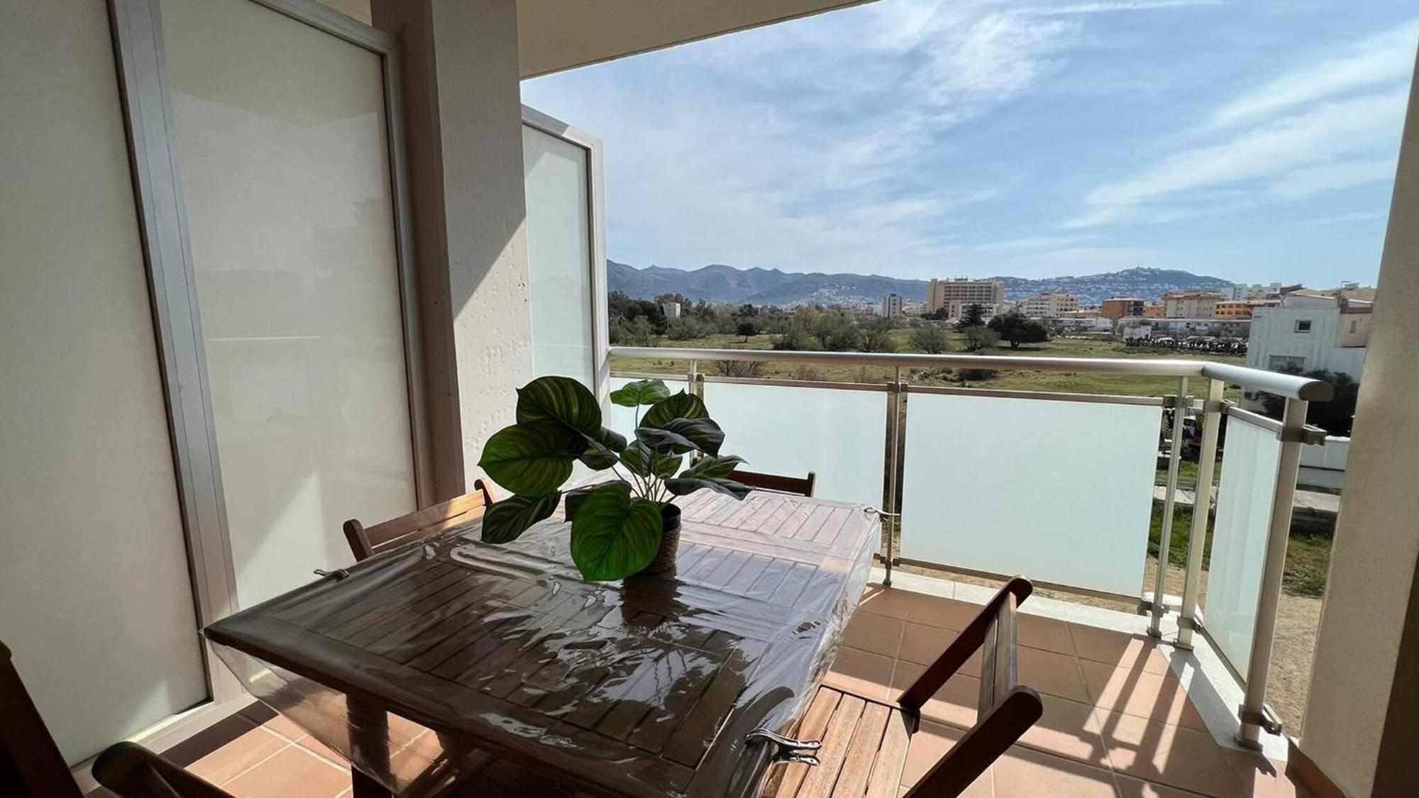 Apartamento Acogedor Con Piscina En Santa Margarita Roses Extérieur photo